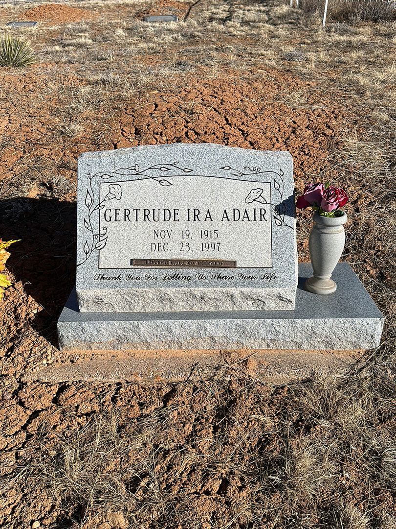 Gertrude Ira Adair's grave. Photo 1