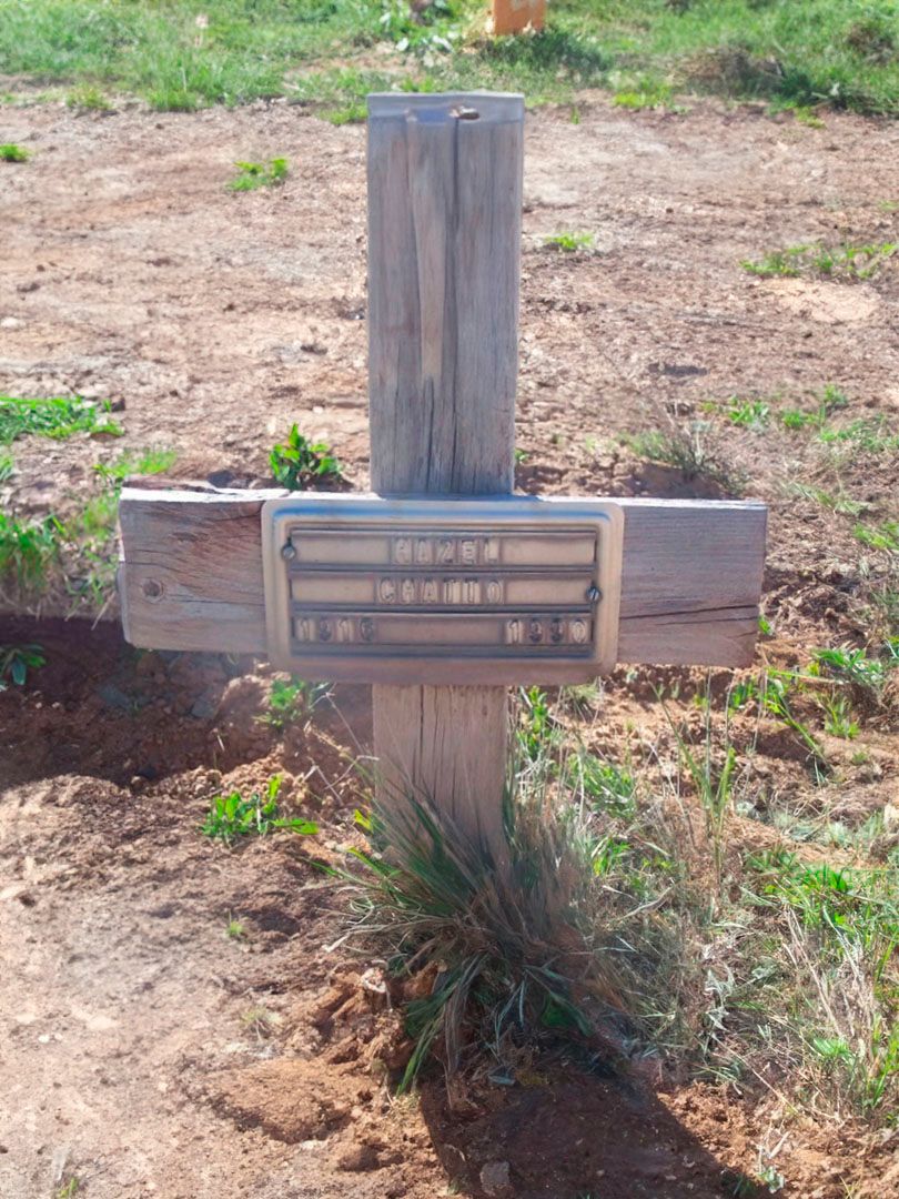 Hazel Chatto's grave. Photo 1