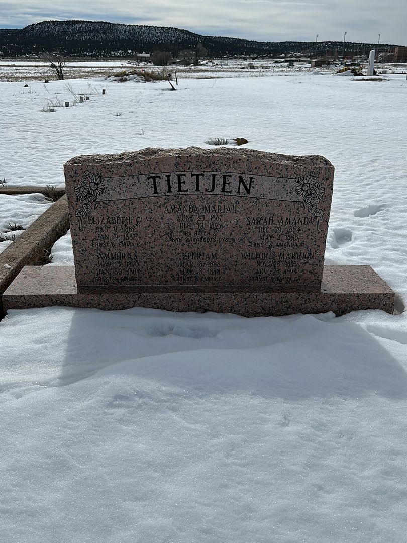Amanda Marian Hatch Tietjen's grave. Photo 1