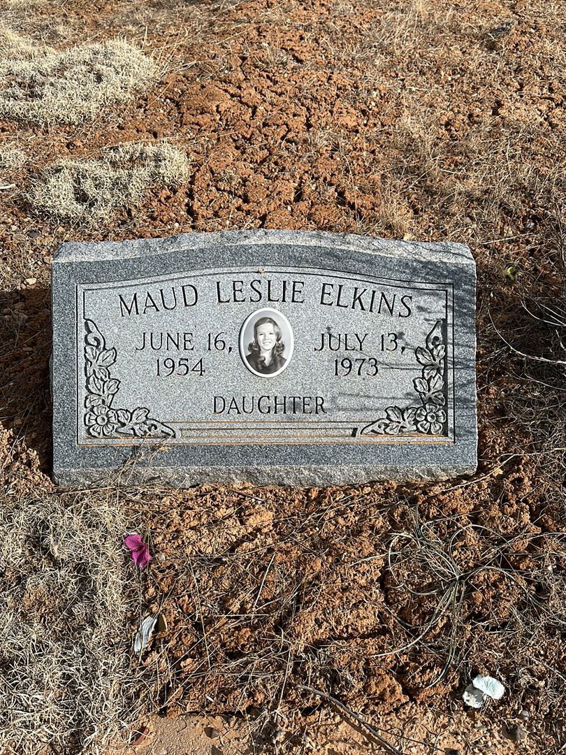 Maud Leslie Elkins's grave. Photo 1
