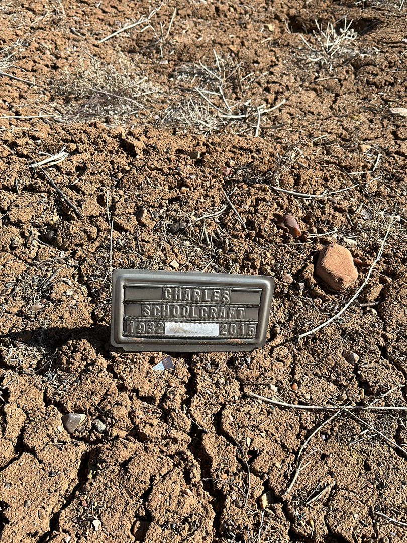 Charles Schoolcraft's grave. Photo 1