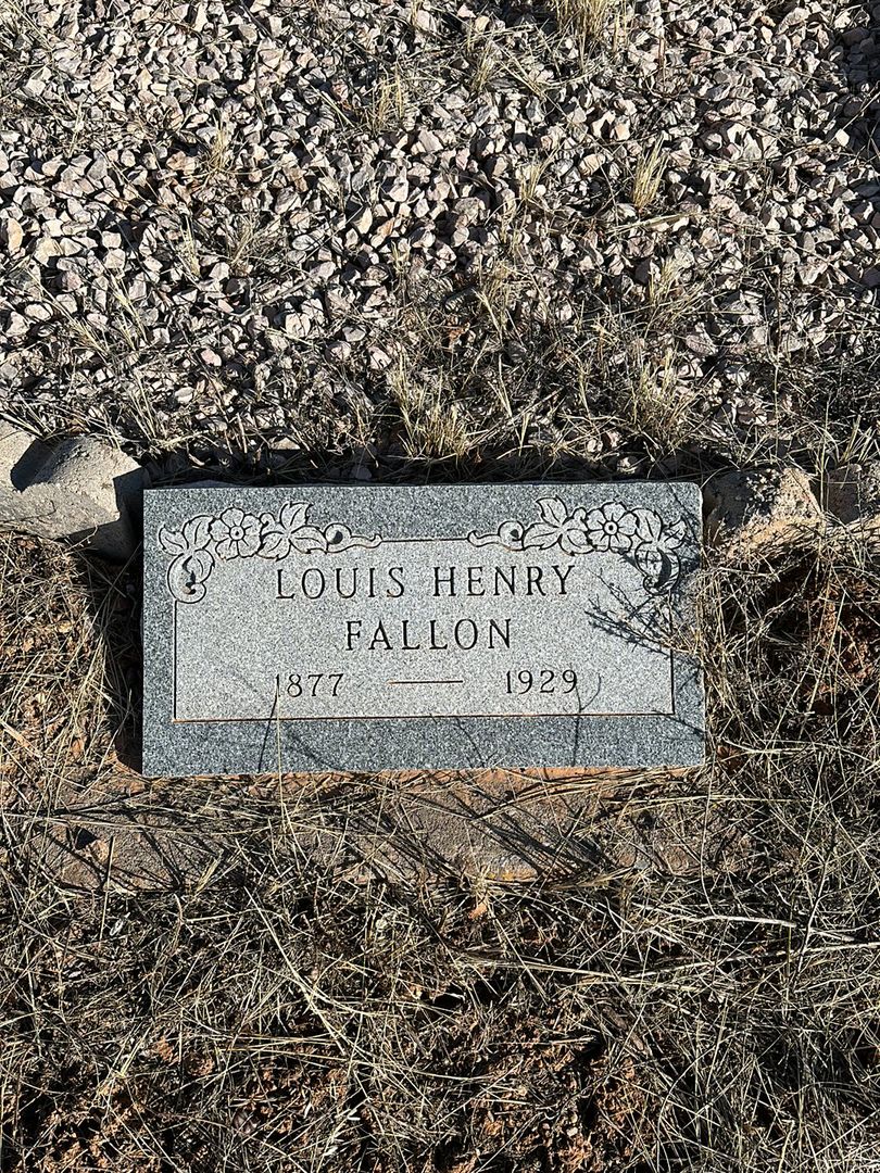 Louis Henry Fallon's grave. Photo 1