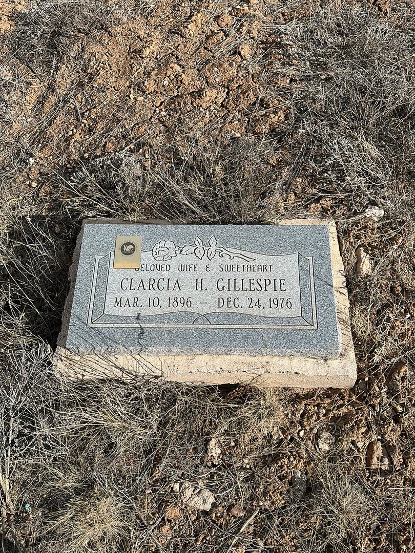 Clarcia H. Gillespie's grave. Photo 1