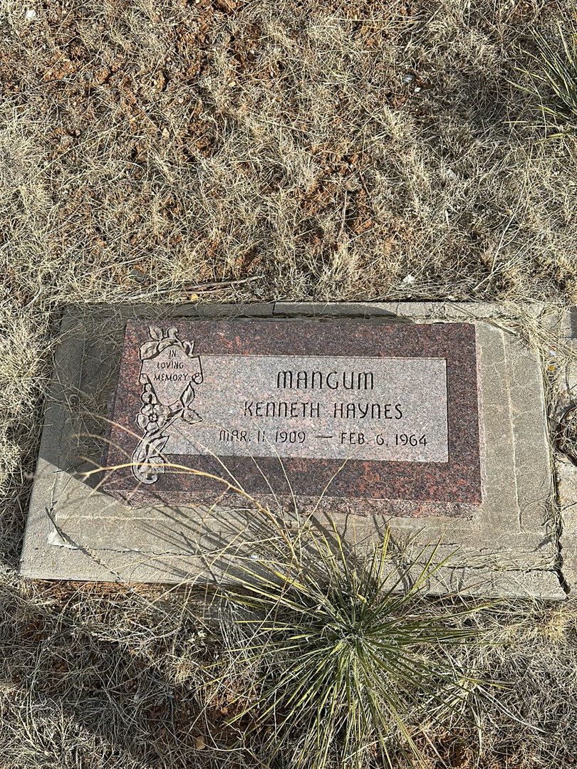 Kenneth Haynes Mangum's grave. Photo 1